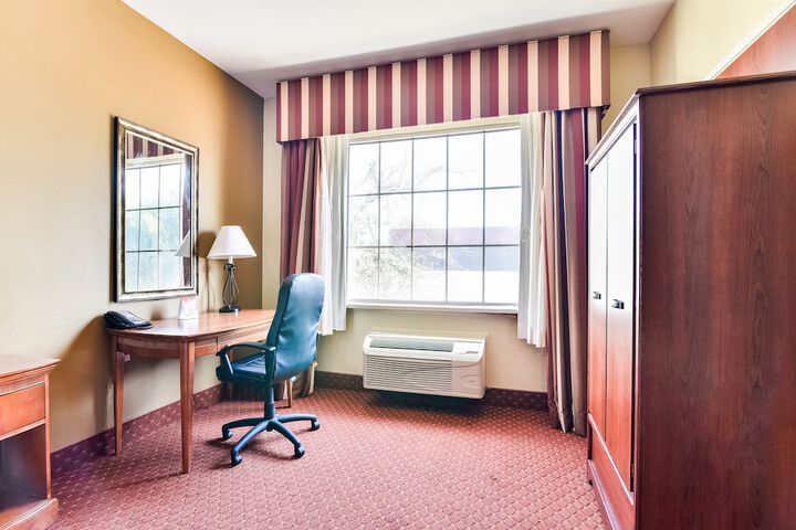 Room 35 of 41