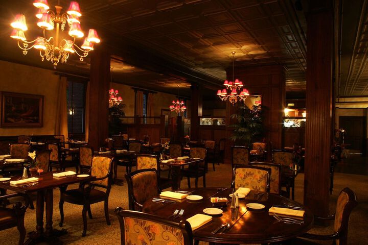 Dining 54 of 70