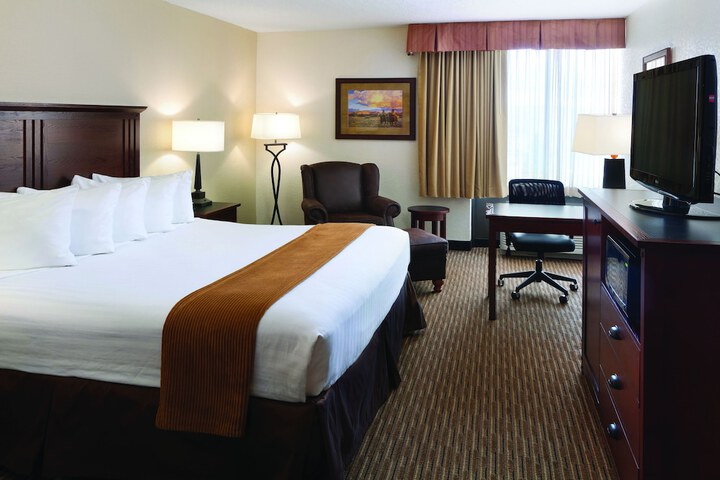 Room 9 of 32