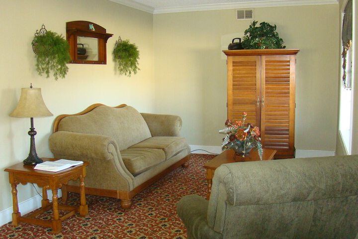 Honeysuckle Inn - Mountain View