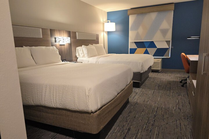 Holiday Inn Express Hotel & Suites Smithfield - Selma I -95 by IHG
