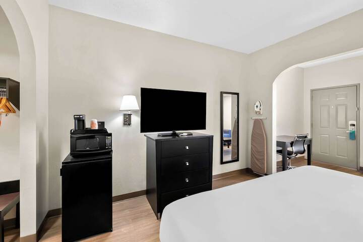 Room 49 of 69