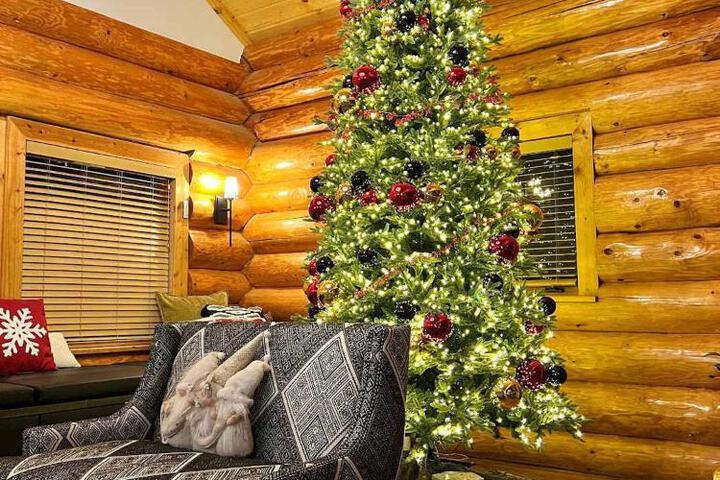 Luxury Family Cabin at Summit West