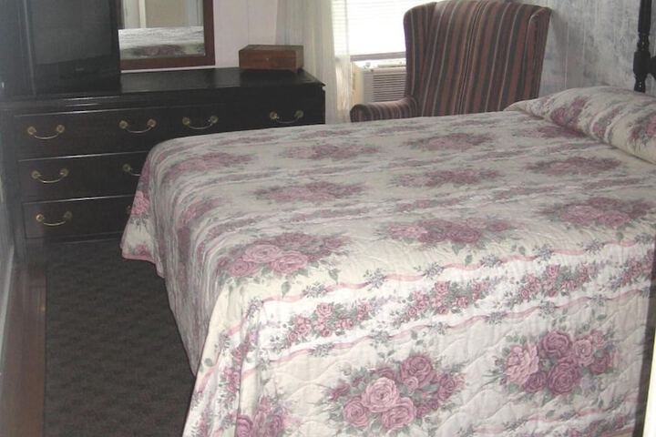 Room 32 of 39