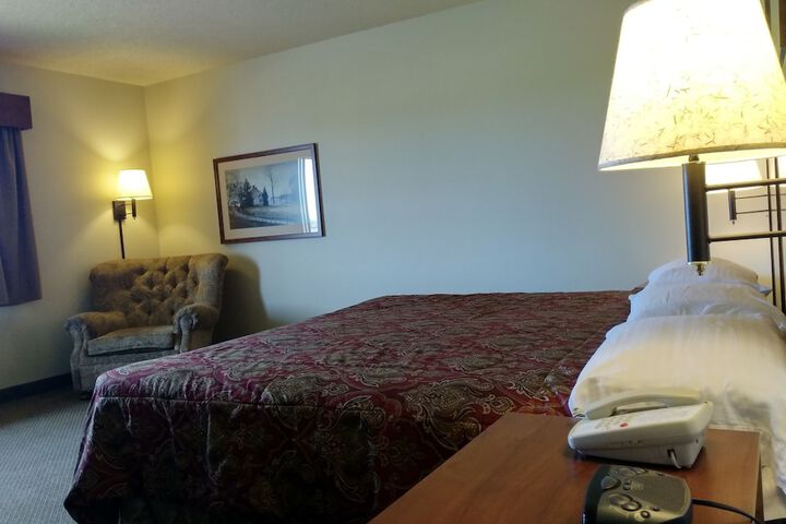 Room 34 of 65