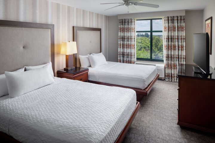 Room 21 of 40