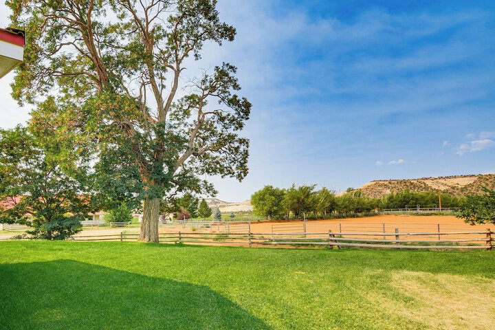 Ranch House in Boulder! Gateway to Nearby Parks!