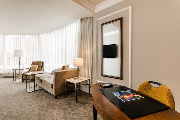 Room 82 of 168