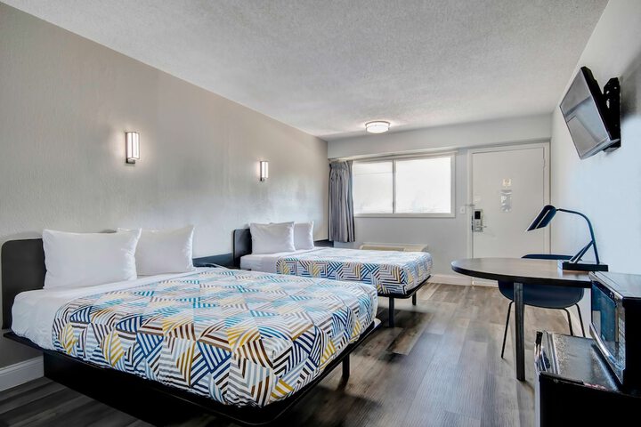 Room 45 of 82