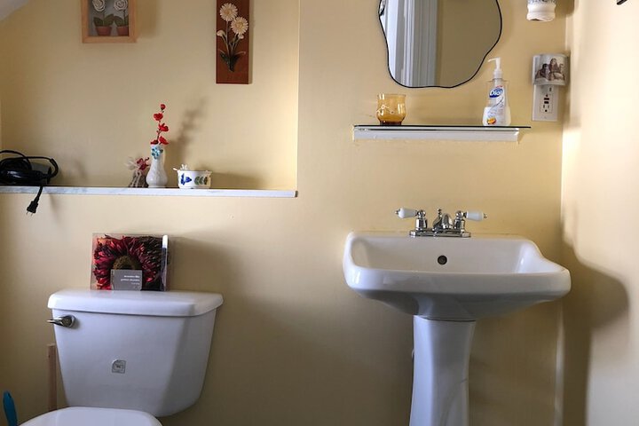 Room 50 of 74