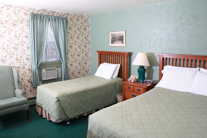 Room 14 of 37