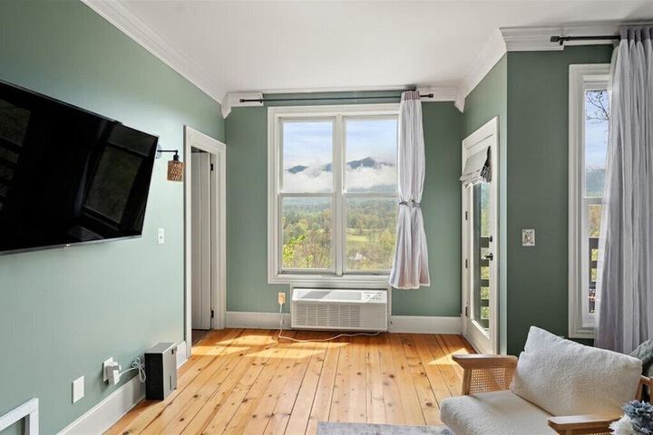 Laurel Valley Mountain Retreat