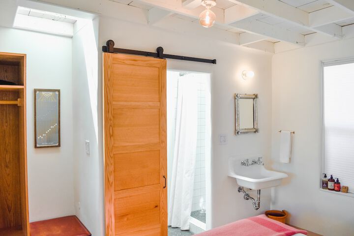 Room 49 of 75