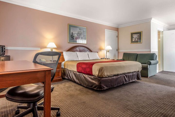 Room 21 of 30
