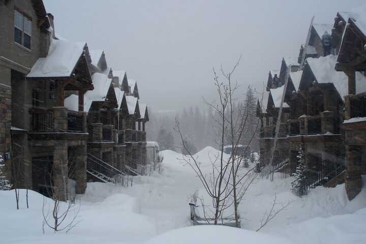Hotel 4 of 50