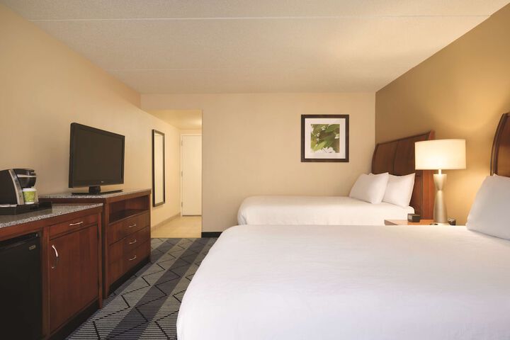 Room 21 of 37