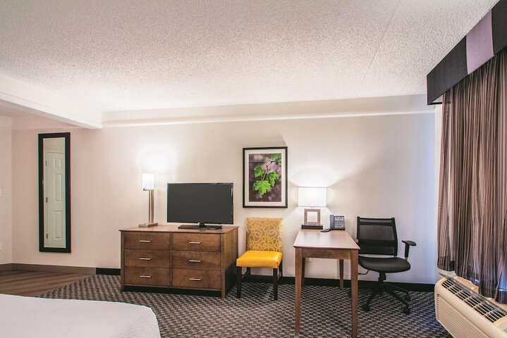 Room 20 of 65