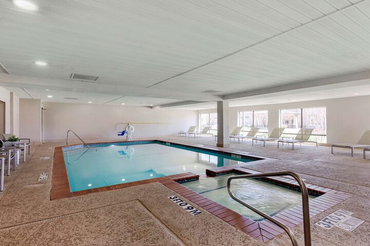Pool 4 of 29