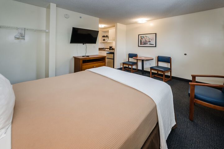 Room 19 of 38