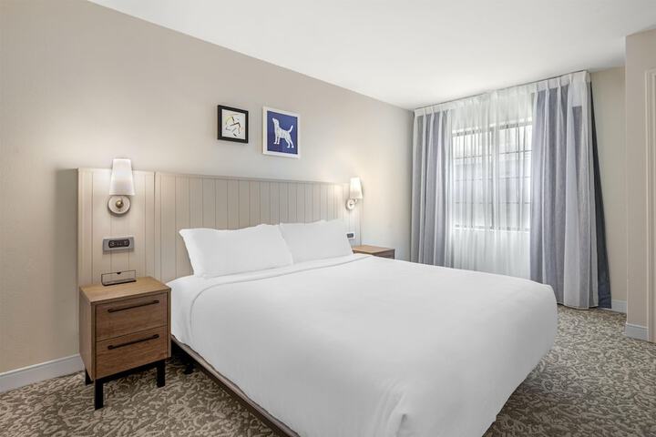 Sonesta ES Suites Portland Vancouver 41st Street