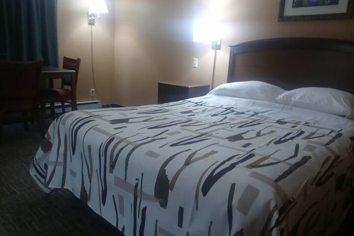 Roseau Motel