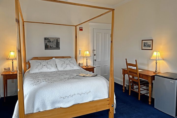 Room 26 of 46