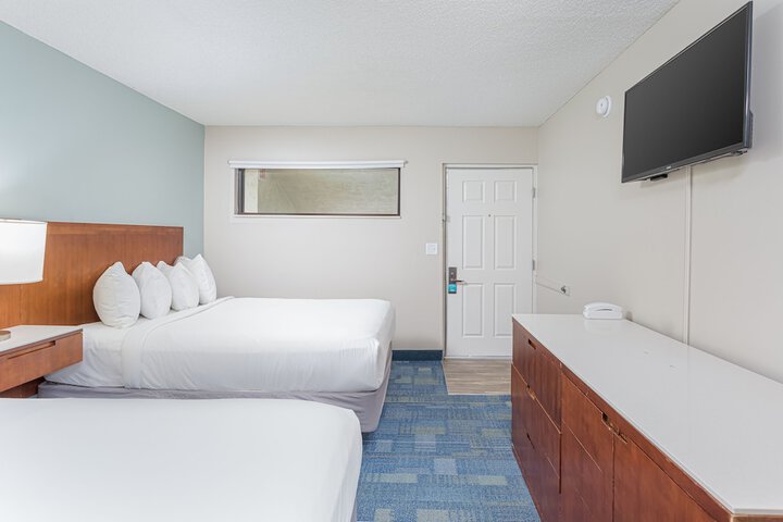 Room 17 of 41