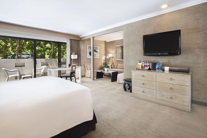 Room 20 of 38
