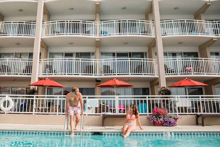 Pool 10 of 76
