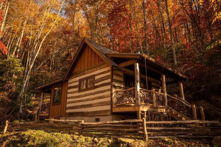 Elk & Embers Mountain Hideaway