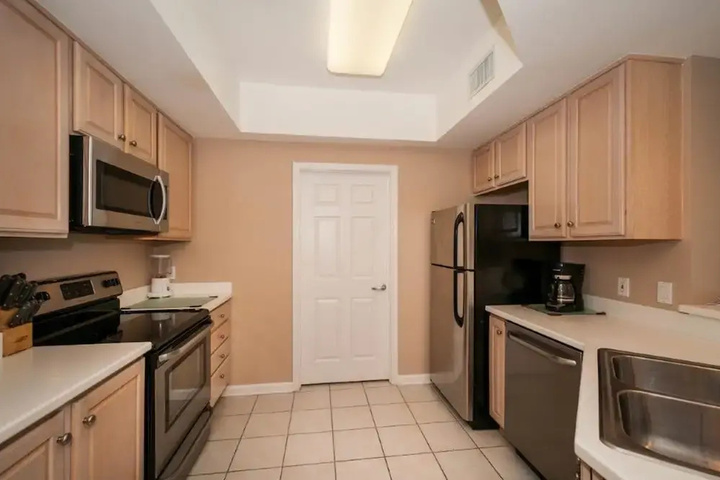 Silver Beach Towers 1102e by Destin Getaways