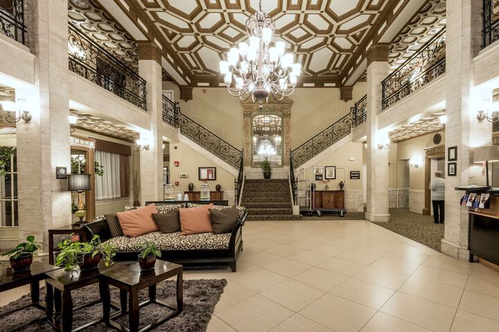 Hampton Inn & Suites Montgomery-Downtown
