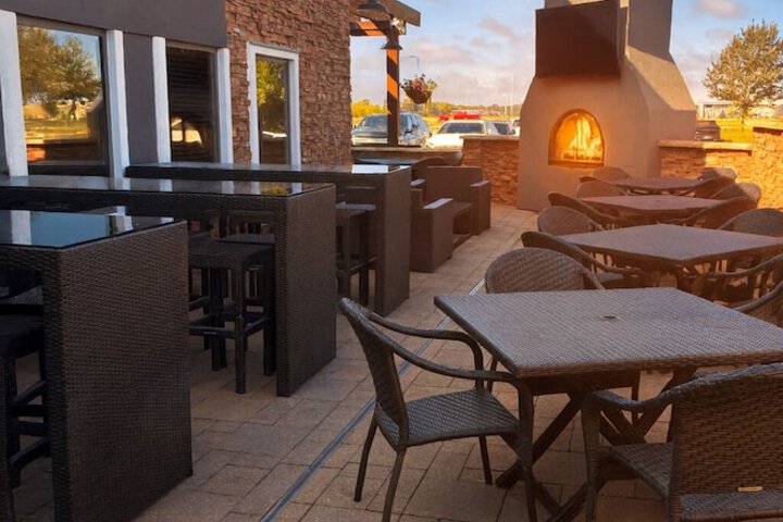 Country Inn & Suites by Radisson Mankato Hotel and Conference Center, MN