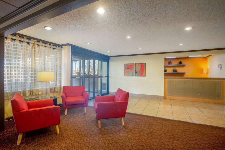 Hotel Interior 7 of 30