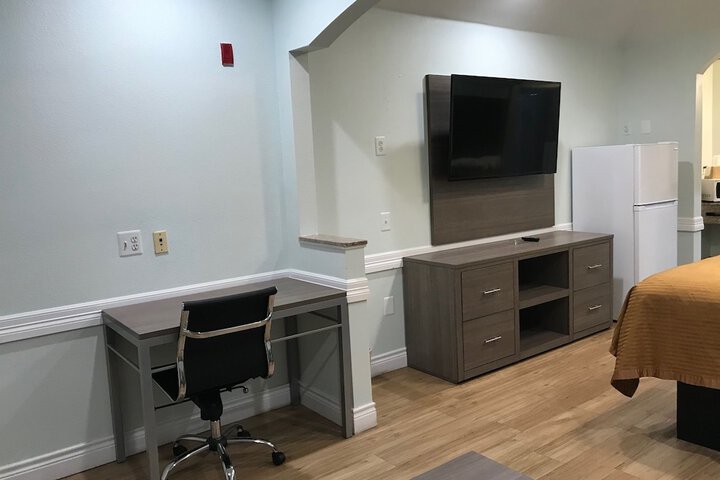 Room 8 of 26