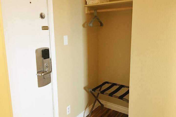 Room 20 of 21