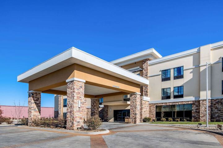 Hotel 2 of 78