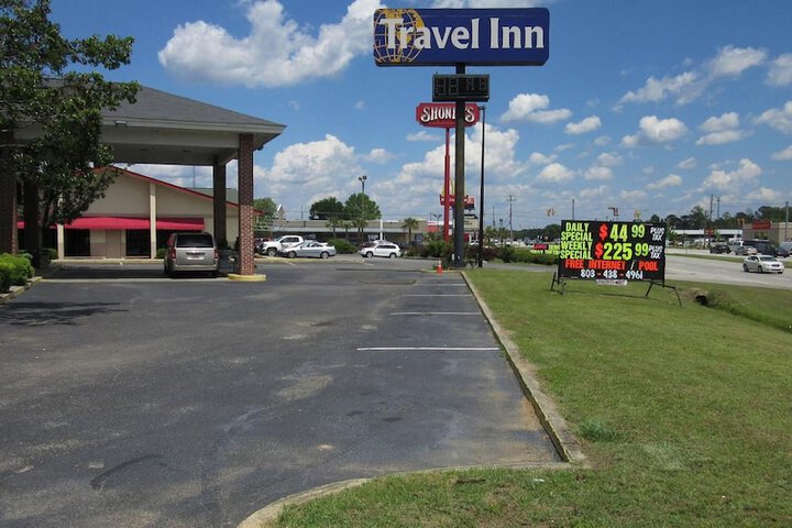 Hotel 7 of 34