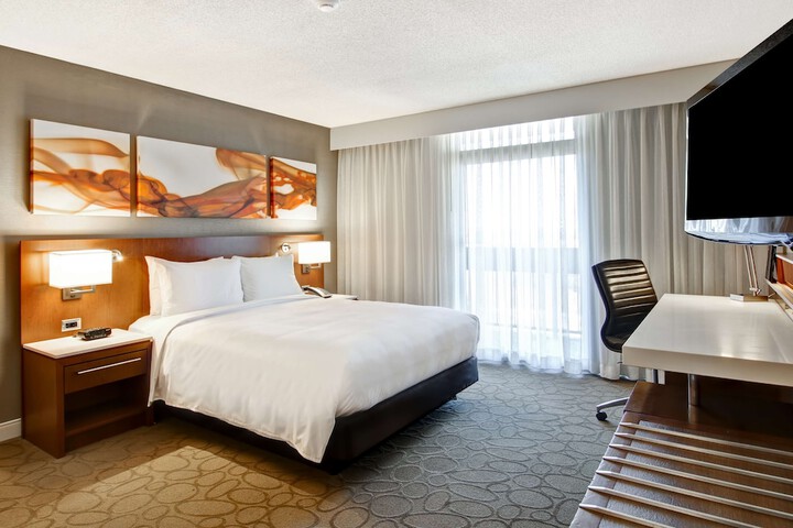 Room 20 of 98
