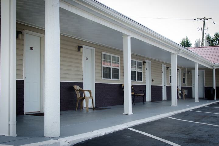 Property Grounds 28 of 28