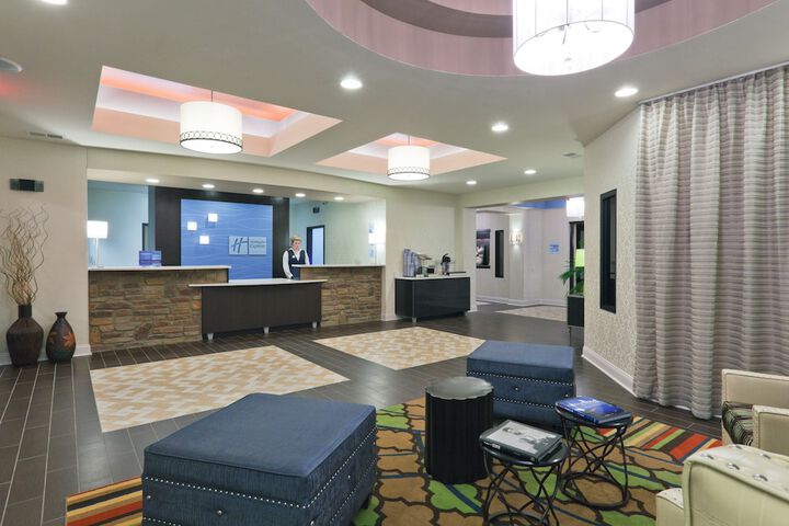 Hotel 8 of 41