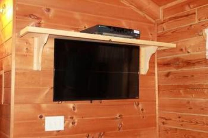 Riverside Log Cabins