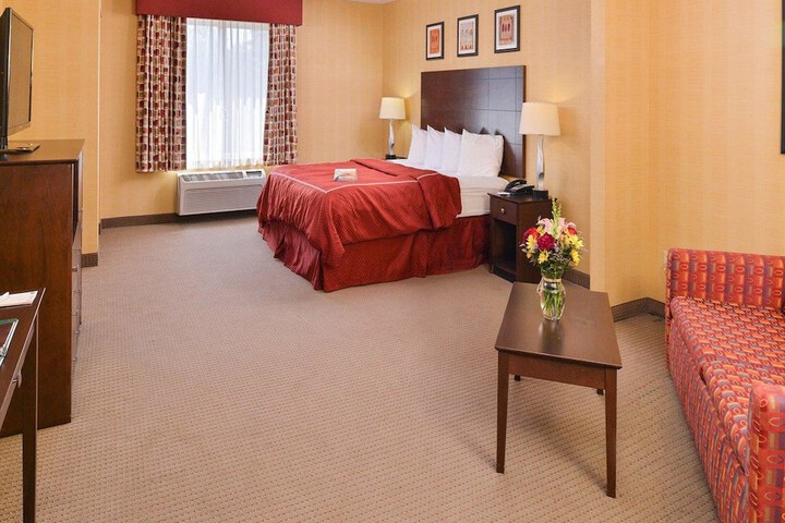 Room 13 of 40