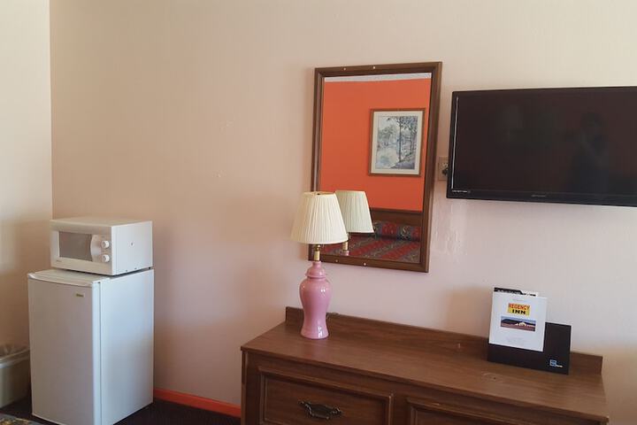Room 11 of 17