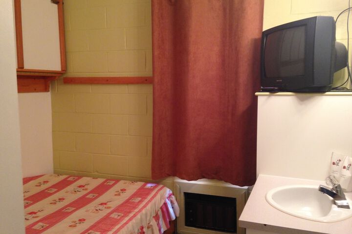 Room 19 of 27