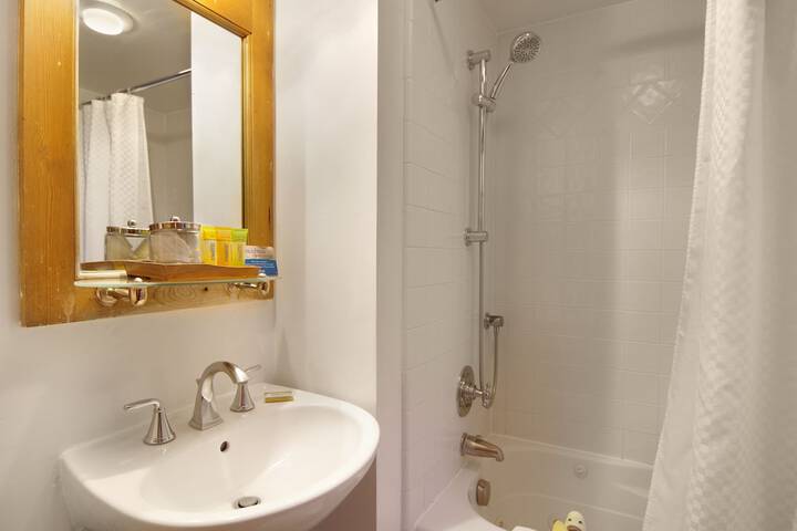 Room 20 of 72
