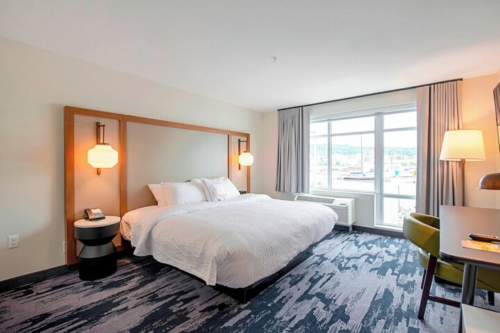 Room 16 of 39