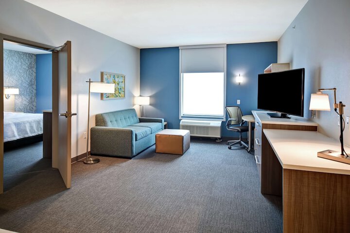 Room 30 of 47