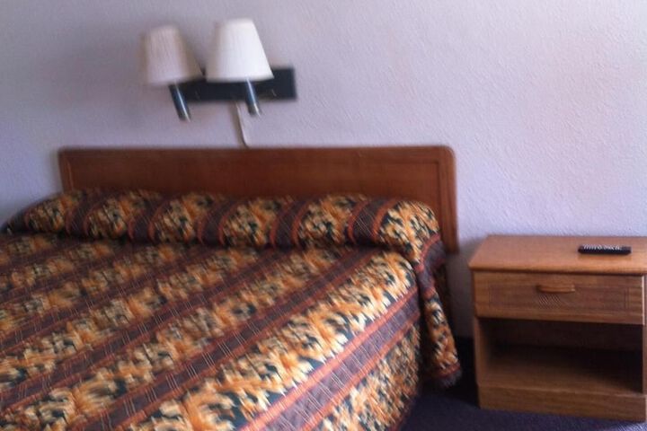 Room 44 of 62