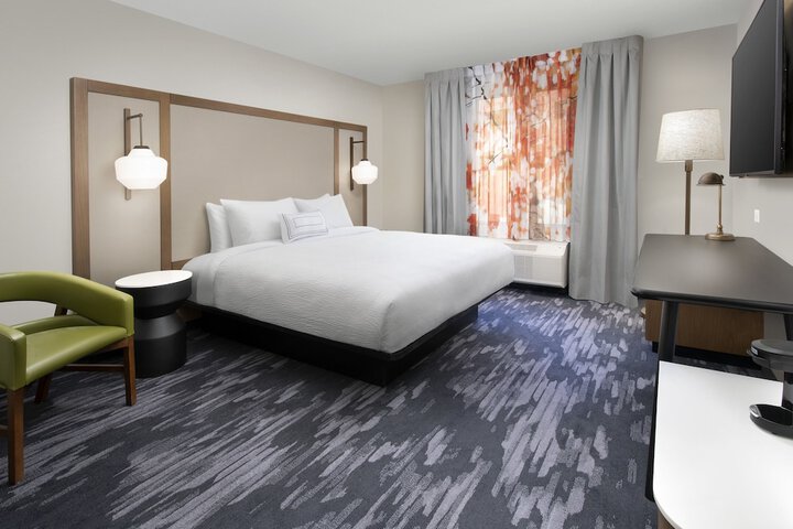 Room 17 of 30